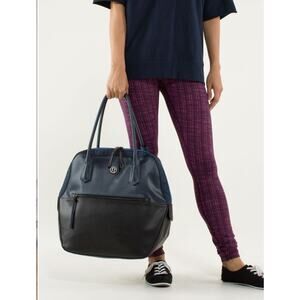 Lululemon Happy Hatha Hour Bag Inkwell / Black